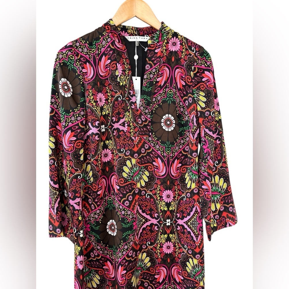 Trina Turk Christie Mod Print Long Sleeve Shift Dress - Picture 6 of 11